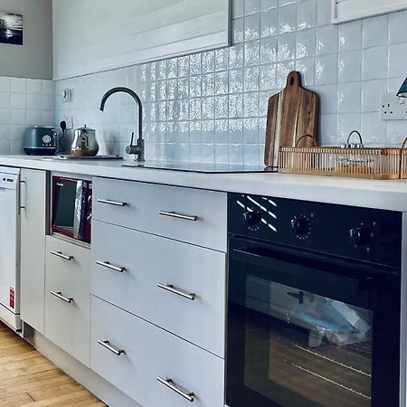 Wavecrest Holiday Cottage By Trident Holiday Homes Garryvoe Exteriér fotografie